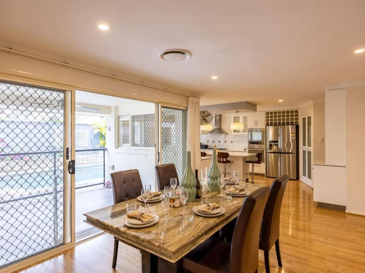 Mins To Shop N Lake 4 Beds Family Retreat With Pool Doolandella